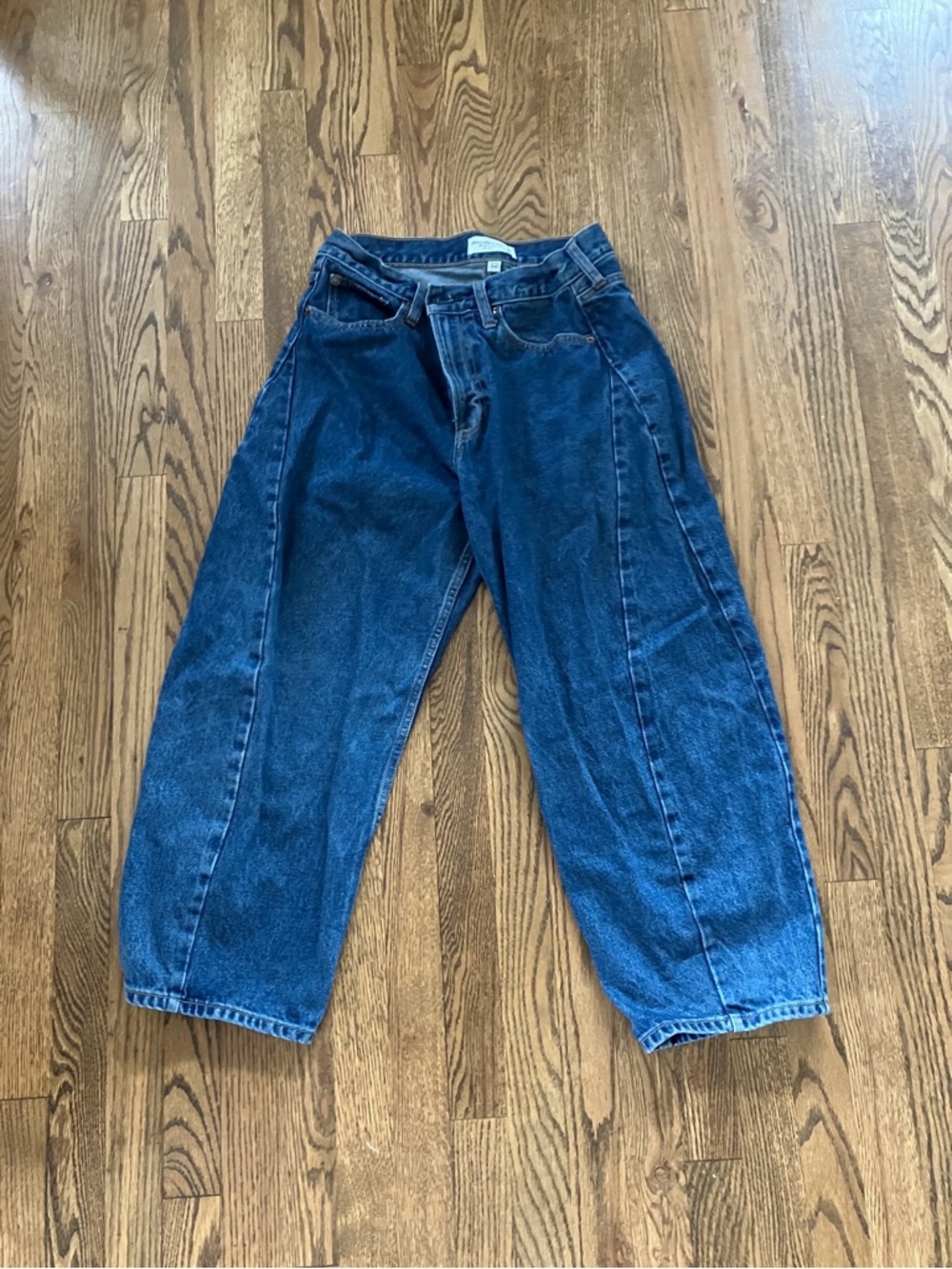 Abercrombie & Fitch Curve Love Women’s Barrel Jeans